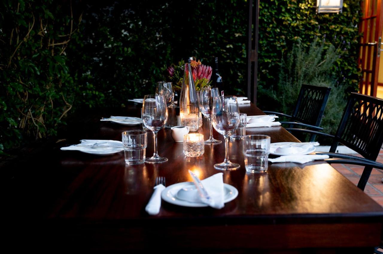Noordhoek Village Hotel ภายนอก รูปภาพ