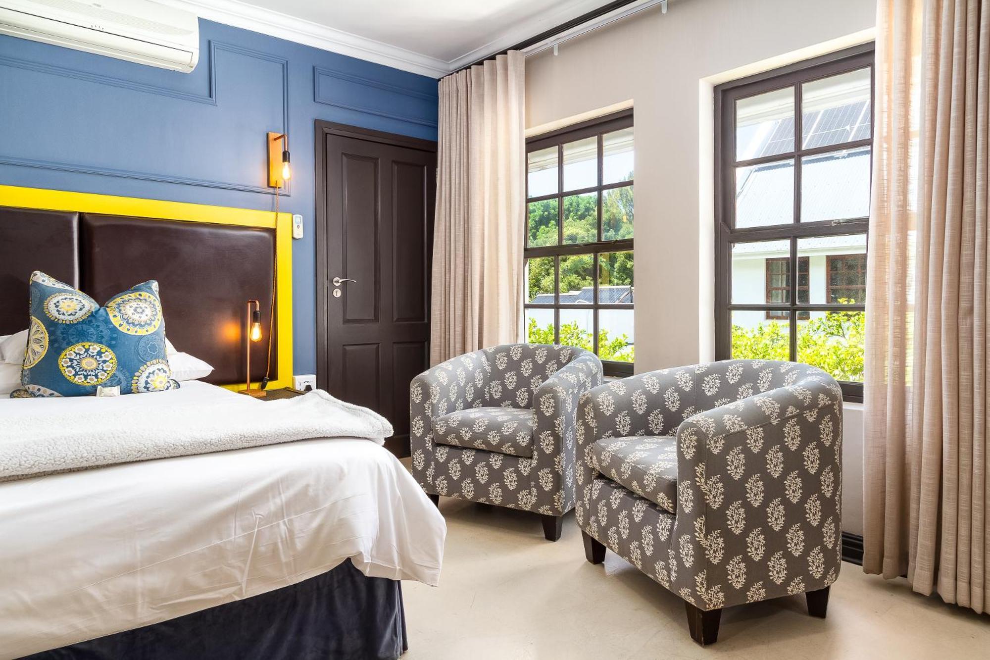 Noordhoek Village Hotel ภายนอก รูปภาพ